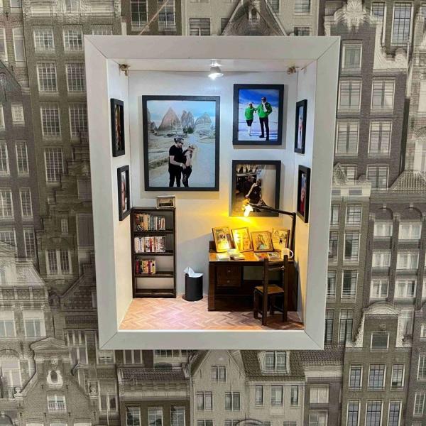 Personalized White Frame with Desk Lamp